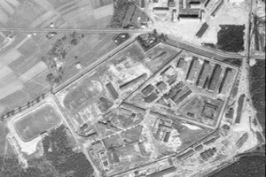 Centralne więzienie dla młodocianych więźniów politycznych, 1956 źródło Wojskowe Centrum Geograficzne w Warszawie